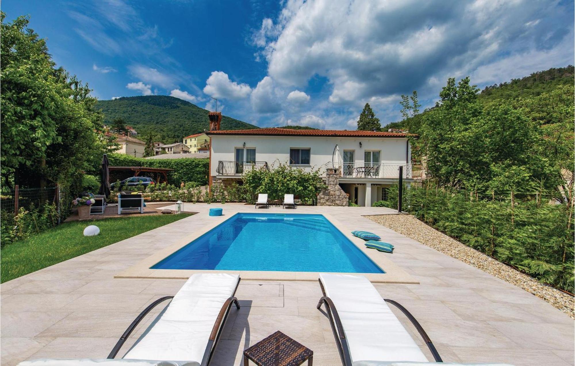 Lovely Home In Matulji With Outdoor Swimming Pool Exteriör bild