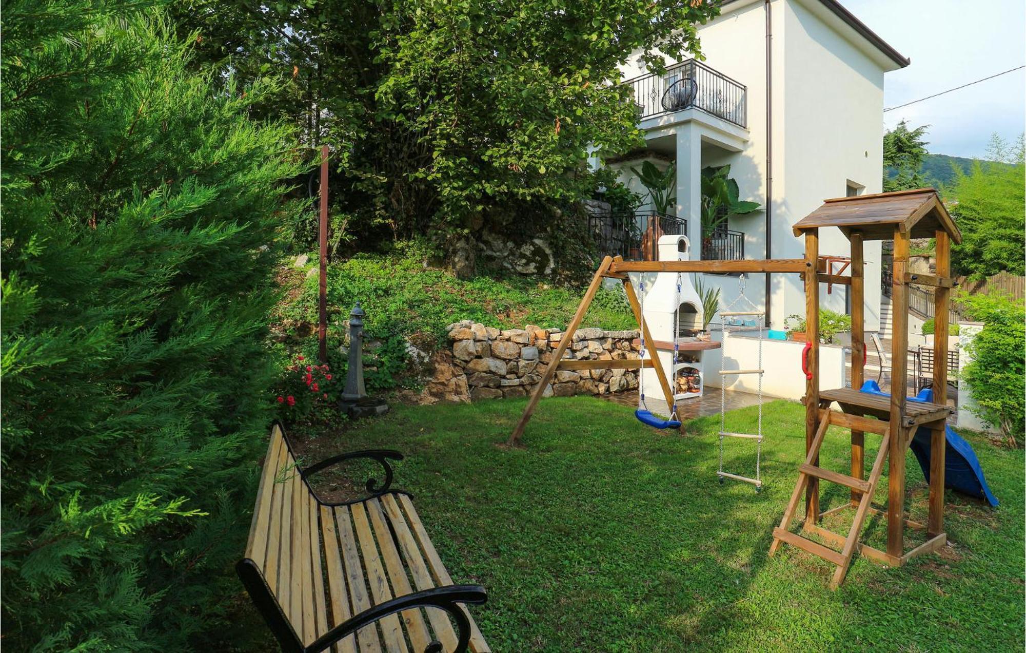 Lovely Home In Matulji With Outdoor Swimming Pool Exteriör bild